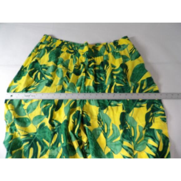 Curations 1XP Petites Plus Pant Pull On Wide Split Leg Floral Tropical Green Yel - Picture 10 of 14